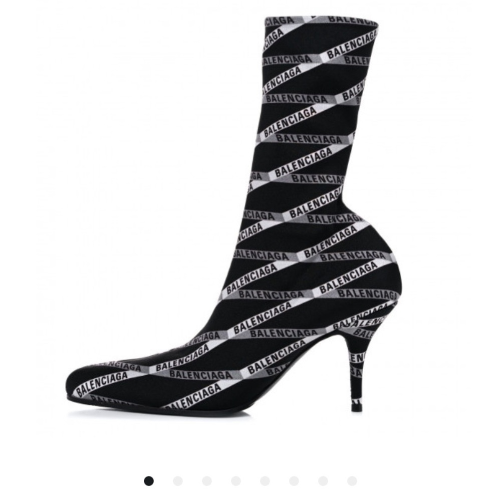 NWT 💯 Authentic Balenciaga Logo Boots